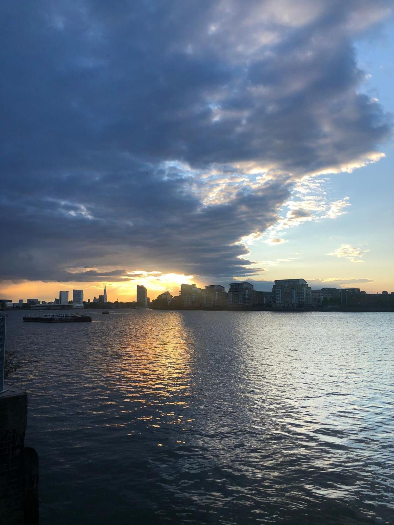 Greenwich Apartment With A River View & Balcony Near The 02 Arena & North Greenwich With Free Wifi & Fast Links Into Central London Exteriör bild